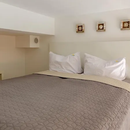 Holidayhomepl Slavia New S7 Z Antresola I Balkonem Przy Plazy Apartamento *